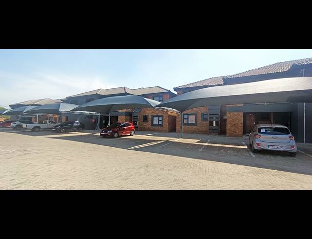 1,080M² APARTMENT BLOCK FOR SALE IN RYNFIELD AH